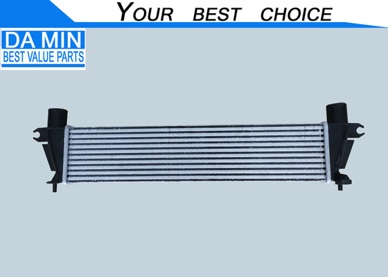 8980906274 Dmax Intercooler de plástico y aluminio de carga de aire de enfriador de núcleo tamaño 665 * 152mm